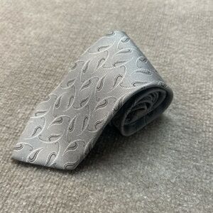 Giorgio Armani Silver Paisley Tie
